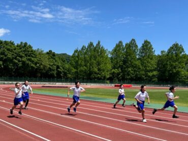 ６年　校外学習（城光寺陸上競技場）
