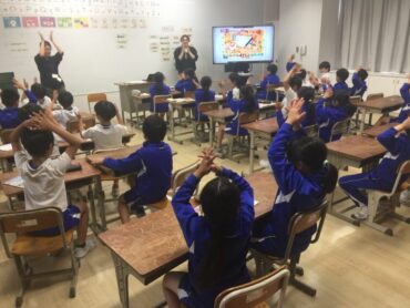 ３年　外国語活動「How many？」