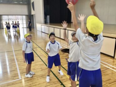 ３年　体育「ポートボールを楽しもう」