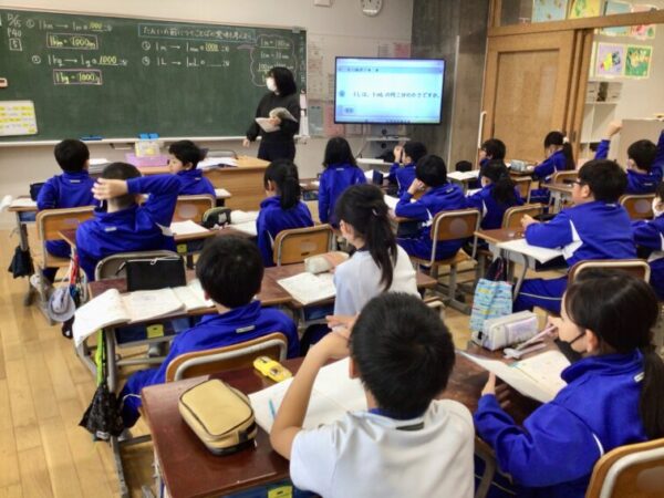 ３年　算数「重さをはかって表そう」